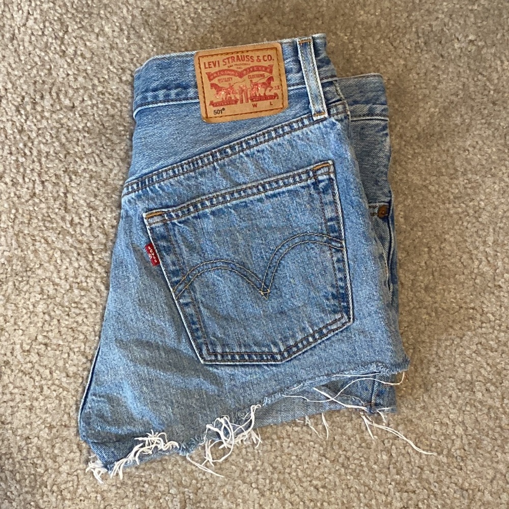 Levi 501 Denim Shorts 26 Waist